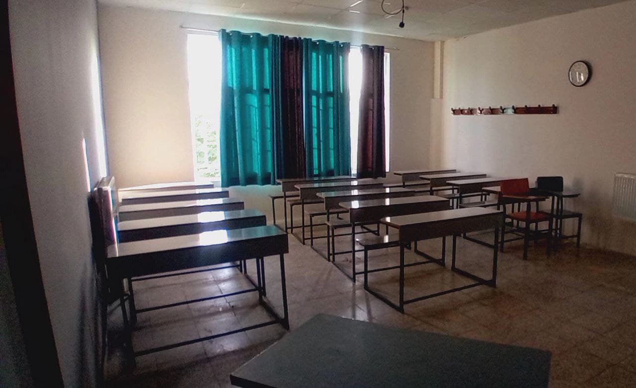 دبیرستان دوره اول حکیم بوعلی