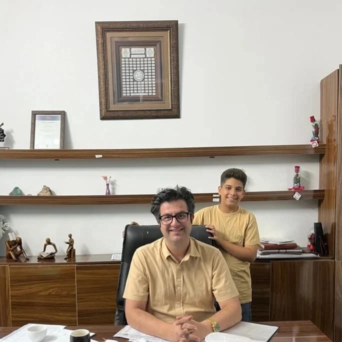 دبیرستان دوره اول حکیم بوعلی