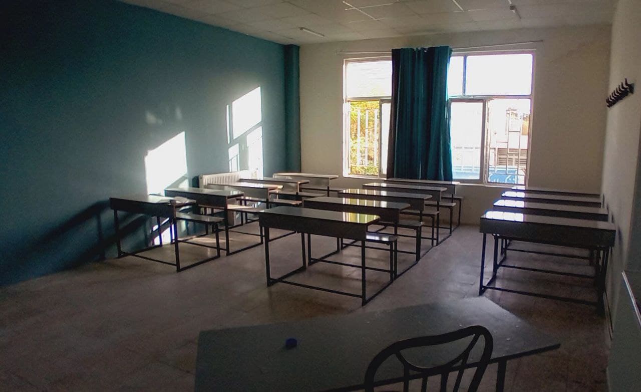 دبیرستان دوره اول حکیم بوعلی